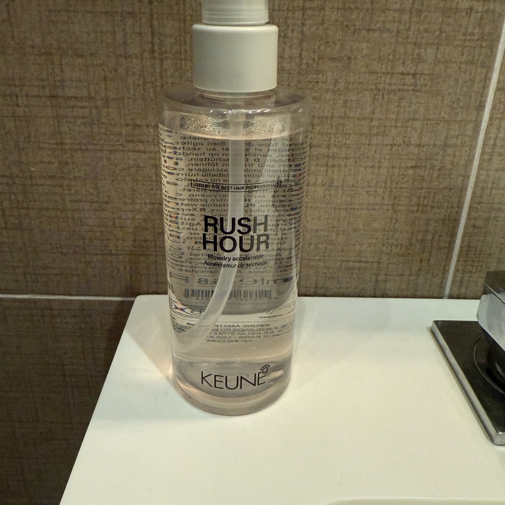Rush hour (product to speed up blow drying)